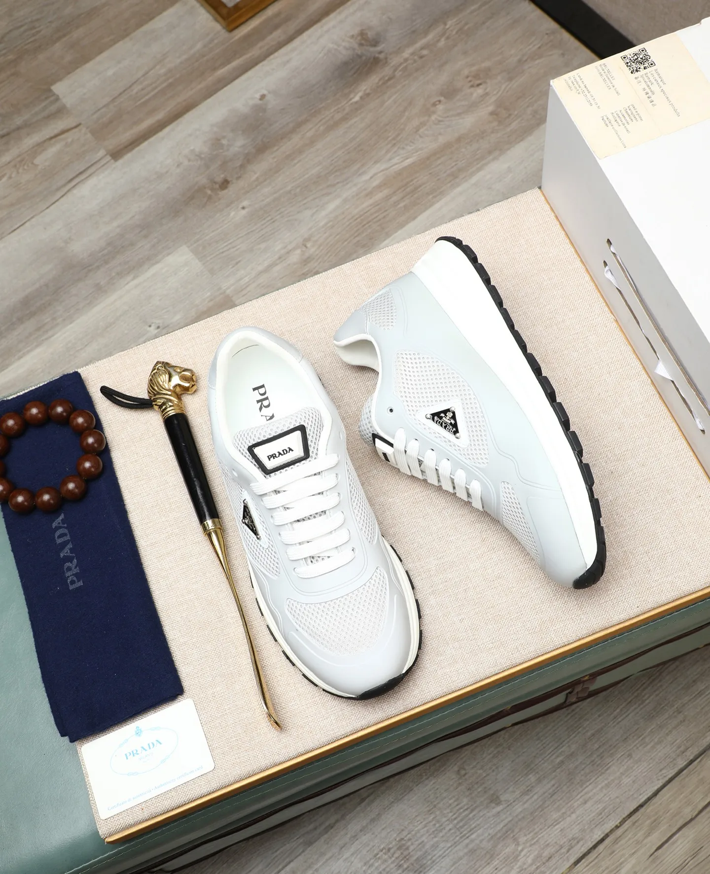 Men's shoes 💰580 [PRADA] Prada - High-end quality original order - Upper: 🔝 silk calfskin, brand canvas cloth, brand metal fasteners - Lining: mesh, foot pads; top-grade cowhide - Outsole: ultra-light TPU foam; molded outsole - Ultra-high quality control·Fine workmanship: highlighted (high-end·luxury·grade) -Size: 38-44 (45 can be customized) Wang